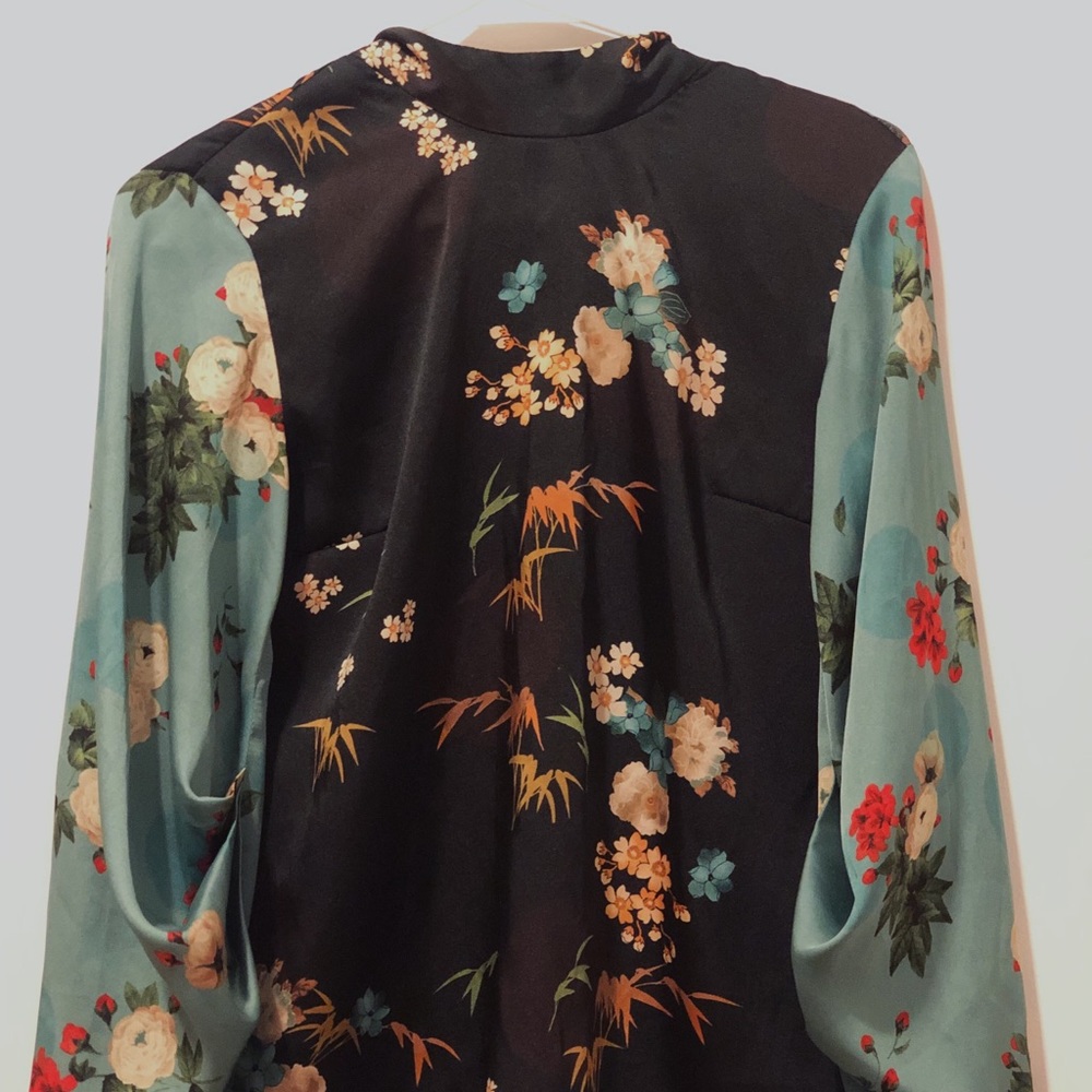 BRAND NEW ZARA TIE BOW BLOUSE XS